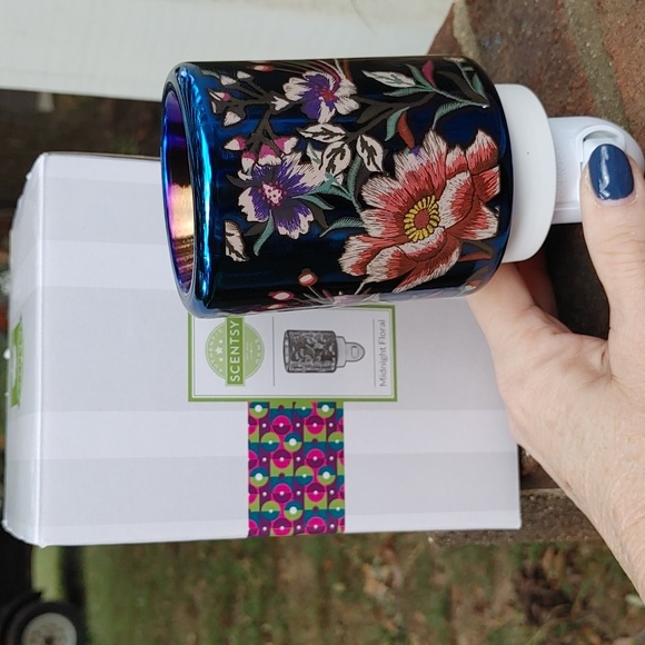 Scentsy Other - Scentsy Midnight Floral Plug In Mini Warmer Retired